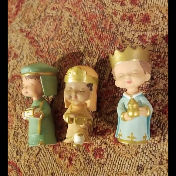 Hallmark Gifts We Bring Mary's Angels - Picture 7 of 16